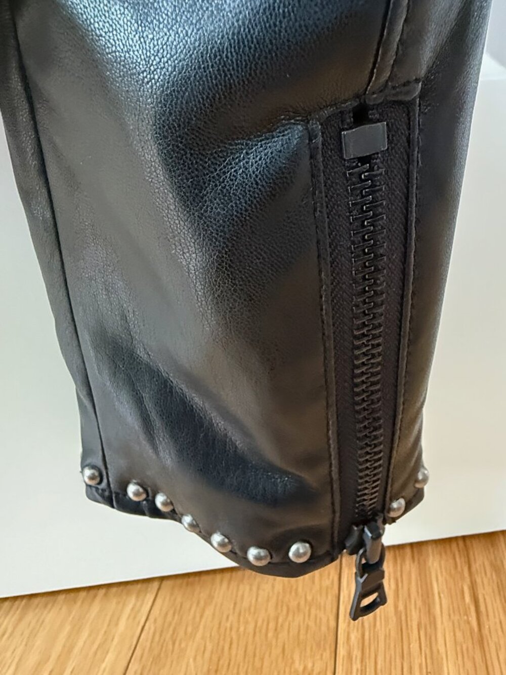 Alice & Olivia Beatles Collection Vegan Leather Jacket in Mint Condition - Picture 8 of 11